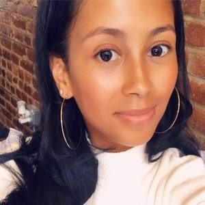 Meet your Posher, Taina